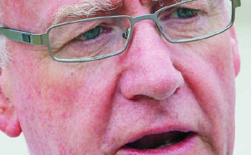 Sen Ian Macdonald. Sen Ian Macdonald.